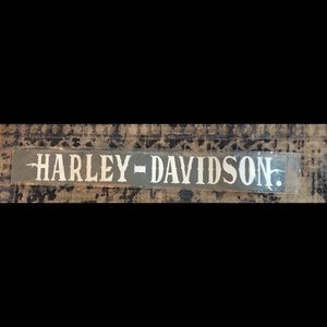 Harley Davidson windshield decal.